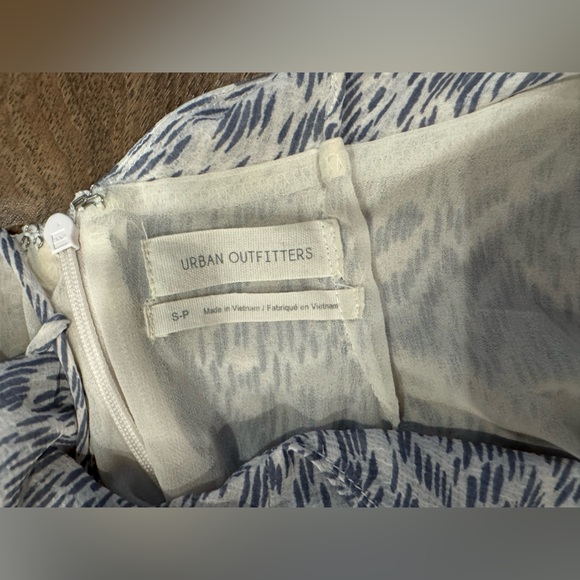 Urban Outfitters Sparklers Chiffon Midi Dress - Picture 9 of 9